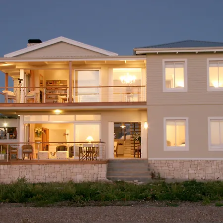 138 Marine Beachfront Guesthouse-3