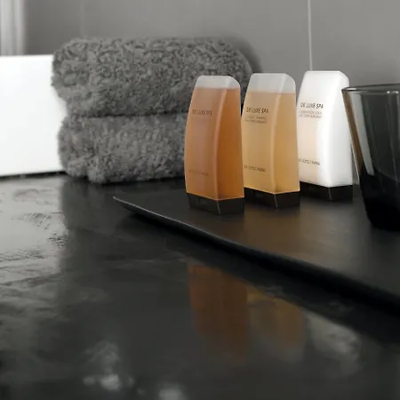 Commune Suites-2