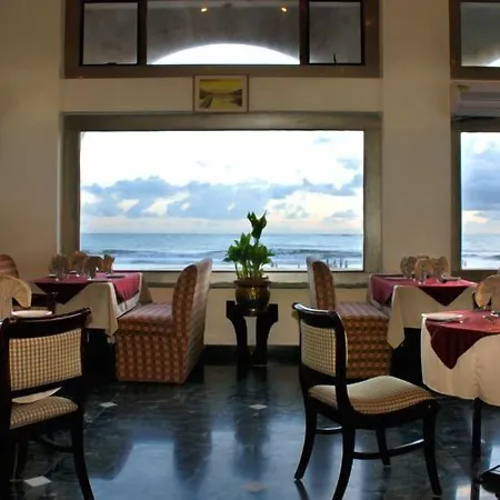 Paradise Isle Beach Resort-3
