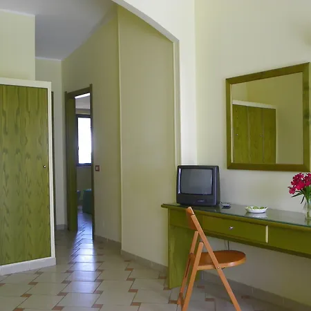 Estella Club-3