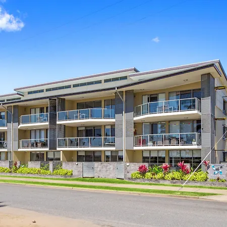 Beaches On Lammermoor Apartments-2