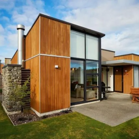 The Fairways Accommodation Kaikoura-2