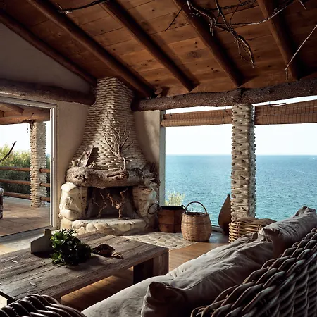 Gloria Maris Hotel Suites And Villas-3