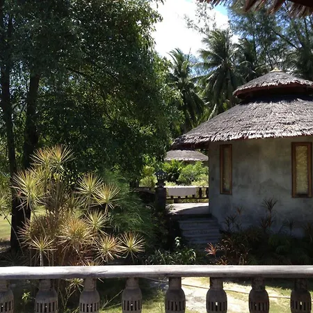 Malibu Beach Bungalows-2