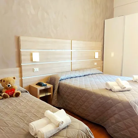 Hotel Monica-2