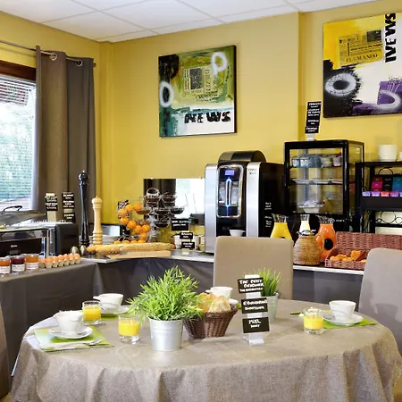 Logis Hotel Le Prieure-2