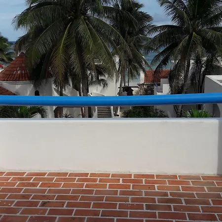 Pelicano Inn Playa del Carmen - Beachfront Hotel-2