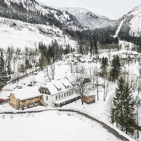 Jufa Hotel Grundlsee-2