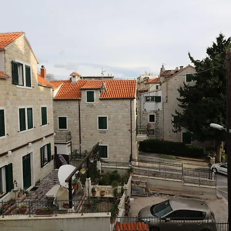 House Sandra-3