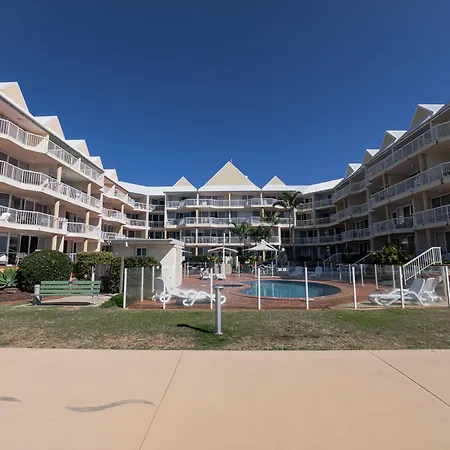 Crystal Beachfront Apartments-3
