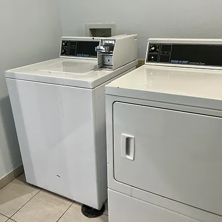 Americas Best Value Inn Sulphur-2