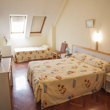 Hotel Cristal 1-2