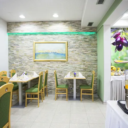 Hotel More-3