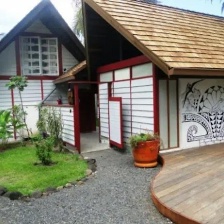 Linareva Moorea Beach Resort-3