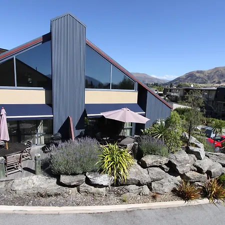 The Moorings Motel And Apartments-2