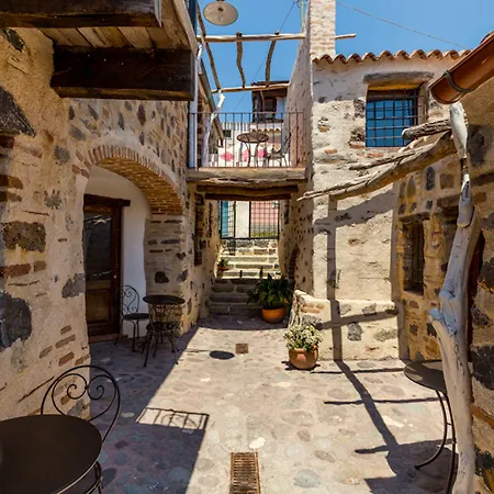 Albergo Diffuso Mannois-2