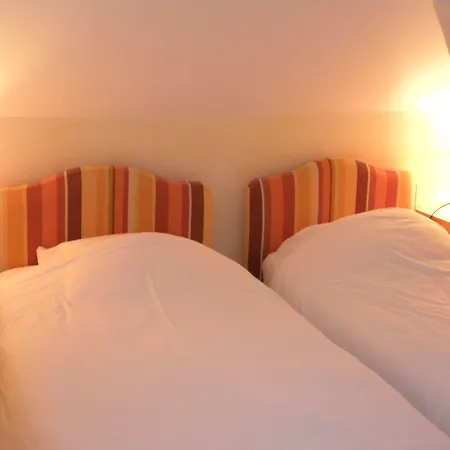 Hotel La Bastie d'Urfé-3