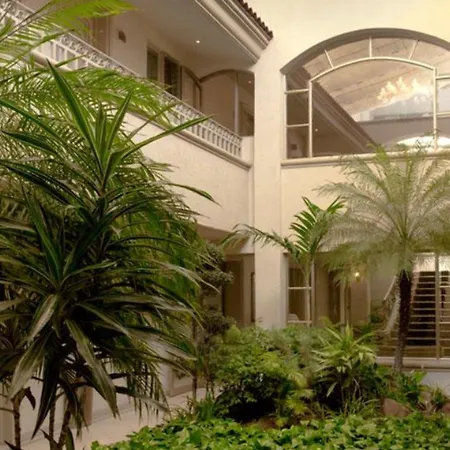 Hotel & Suites Quinta Magna-2