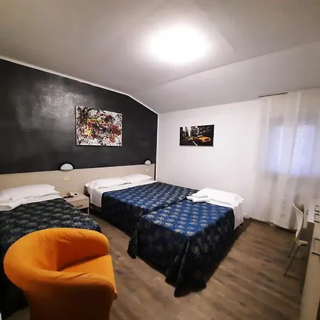 Hotel Rossi-2