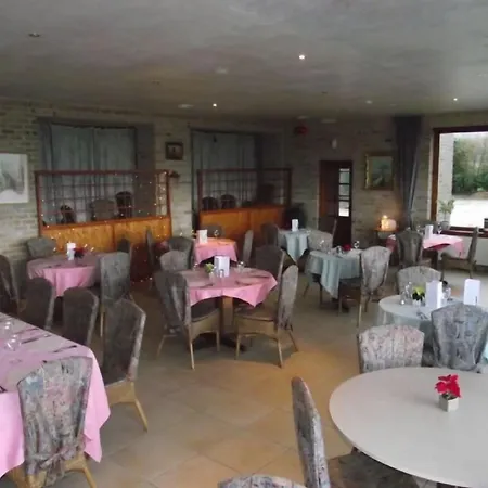 Hotel Hinterland-2