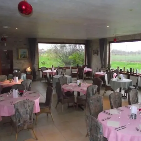 Hotel Hinterland-2