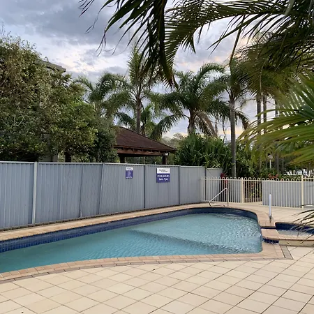 Burleigh Gardens North Hi-Rise Holiday Apartments-2