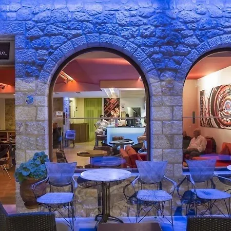 Aktaion Hotel-3