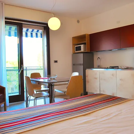 Aparthotel Albatros-3