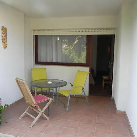 Motel Cap Sol-3