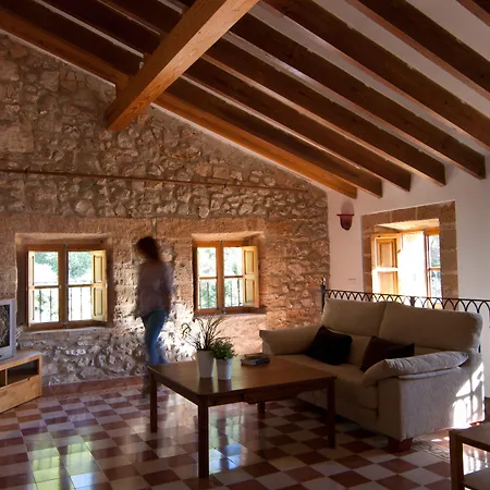 Petit Hotel Hostatgeria La Victoria-2