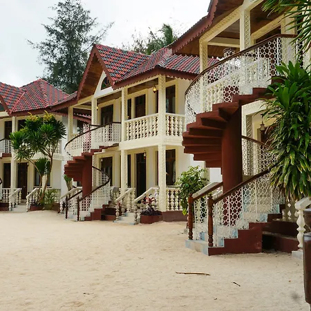 Smiles Beach Hotel-3