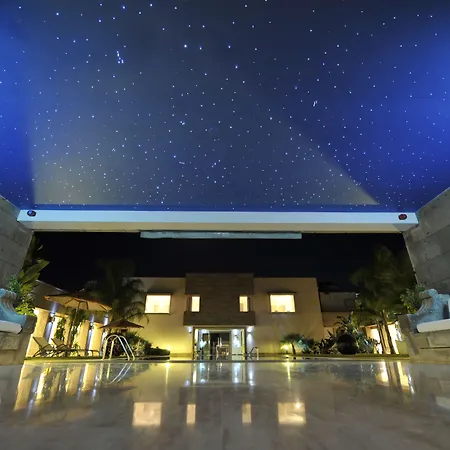Casa Dell'Arte Hotel Of Arts & Leisure-3
