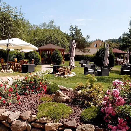 Domaine Du Haut Jardin Hotel & Chalets Spa Prive-2