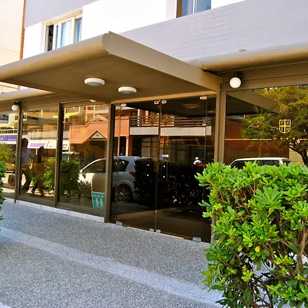 Hotel 24-3