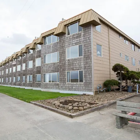 Ebb Tide Oceanfront Inn-3
