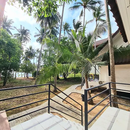 Astrococo Beach Resort By Coconut Beach-3