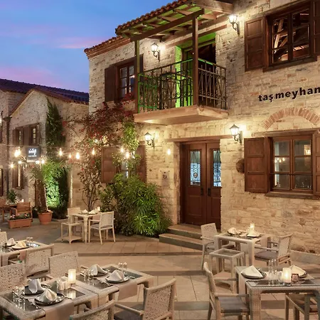 Doubletree By Hilton Kusadasi-2