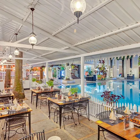 Club Mahindra Emerald Palms, Goa-3