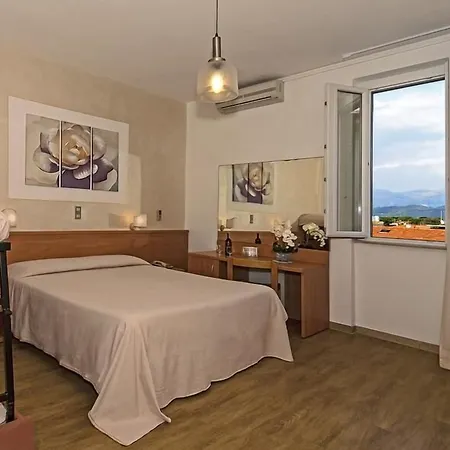 Hotel Biagi-3