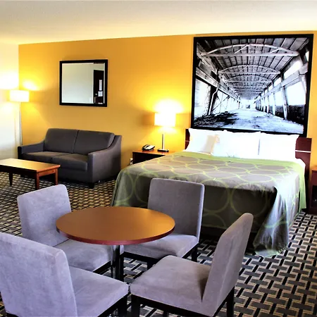 Super 8 By Wyndham Fox Creek-3