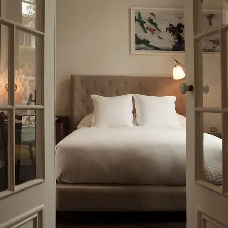 Hotel B-2
