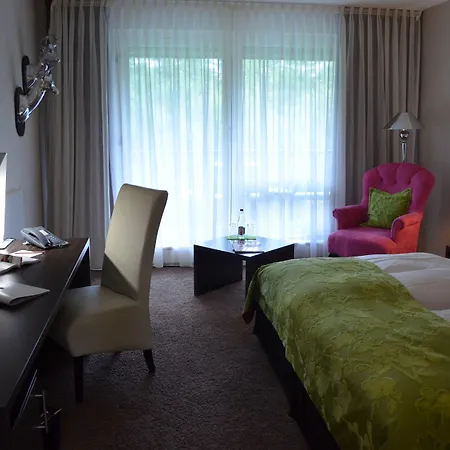 Romantik Hotel Schloss Rettershof-2