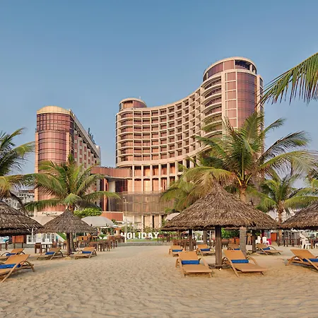 Holiday Beach Hotel Danang-2