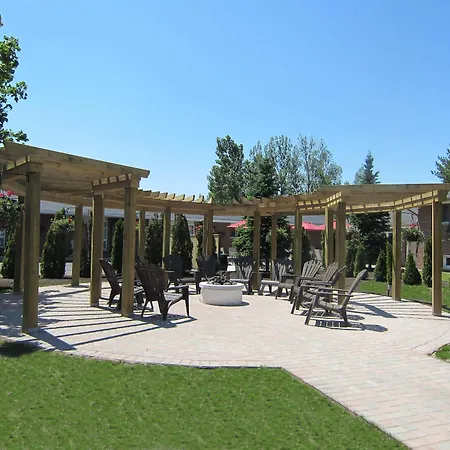 Oasis By The Bay Vacation Suites-3