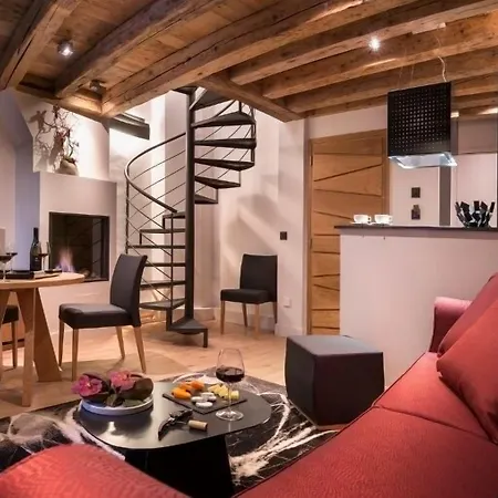 Les Loges Annecy Vieille Ville-2