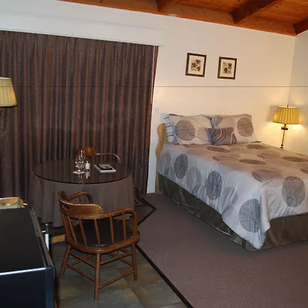 Fort Ross Lodge-3