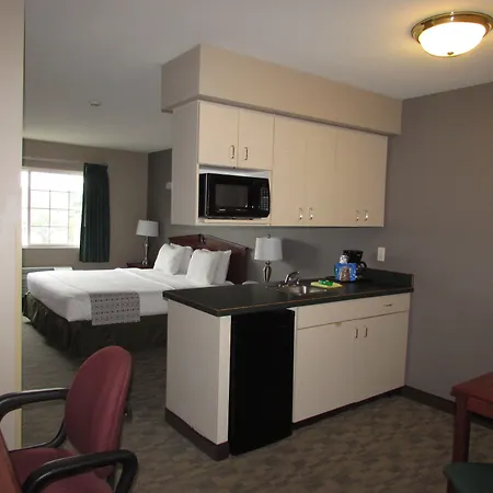 Fairbridge Inn & Suites Dupont-2