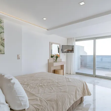 Palm Beach Hotel Apartments-3