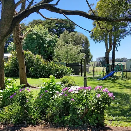 Twelve Apostles Motel & Country Retreat-2