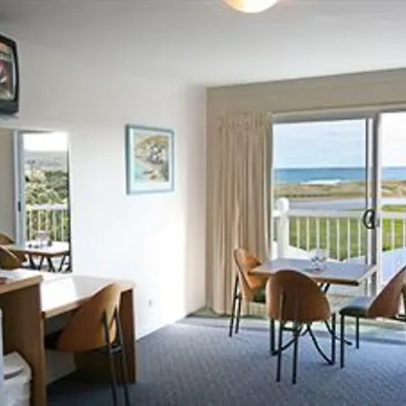 A Great Ocean View Motel-2